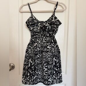 Wet Seal Black and White Geometric Mini Dress
